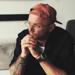 Евгений Фист …печатает