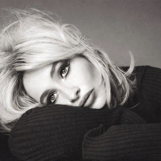 Sabrina Carpenter Online ⟡