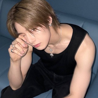 В объятиях Чонина❤️‍🩹