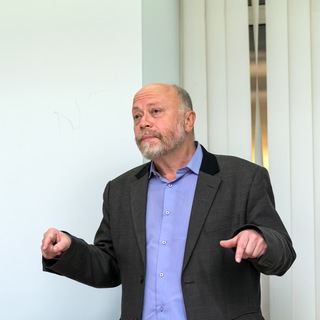 Дмитрий Травин