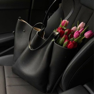 The world of bags 23/84