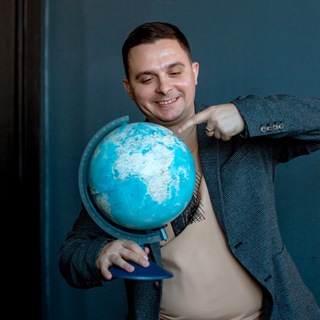 Артем Хуртов