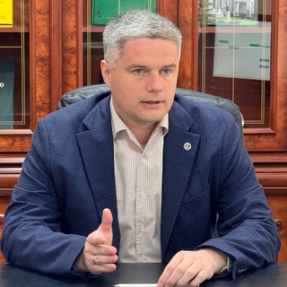 Антон Тарасов