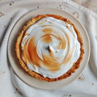 Пахнет шарлоткой