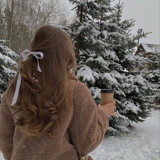 𝑺𝒉𝒆'𝒔 𝒂 𝑫𝒆𝒄𝒆𝒎𝒃𝒆𝒓 𝒈𝒊𝒓𝒍