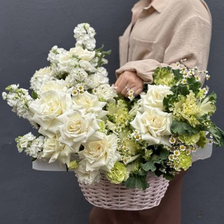 Цветочная он-лайн витрина Красноярск! Акции Дня! Букет дня! Дом Цветов и Охапка Фло. Flowers & presents. Krasnoyarsk