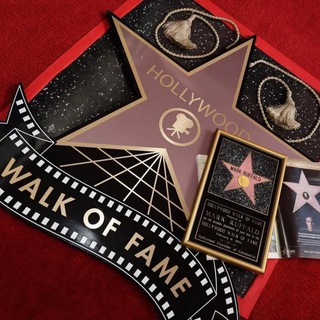 Богатые и знаменитые